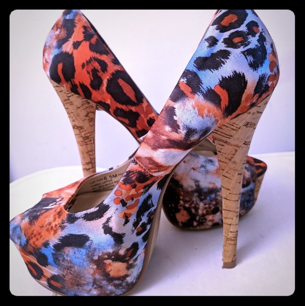 Chinese Laundry Peep Toe Pumps